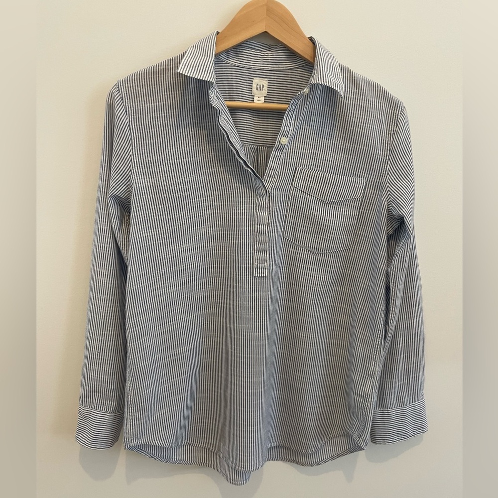 GAP Navy and White Striped Shirt